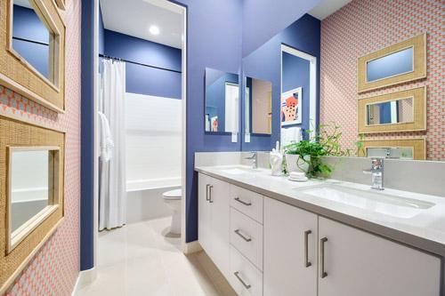 ensuite bathroom with blue accents